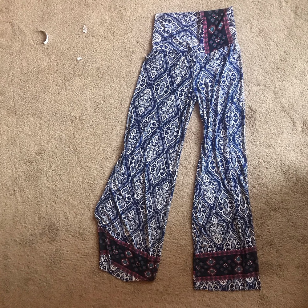 Navy blue pattern flowy pants
